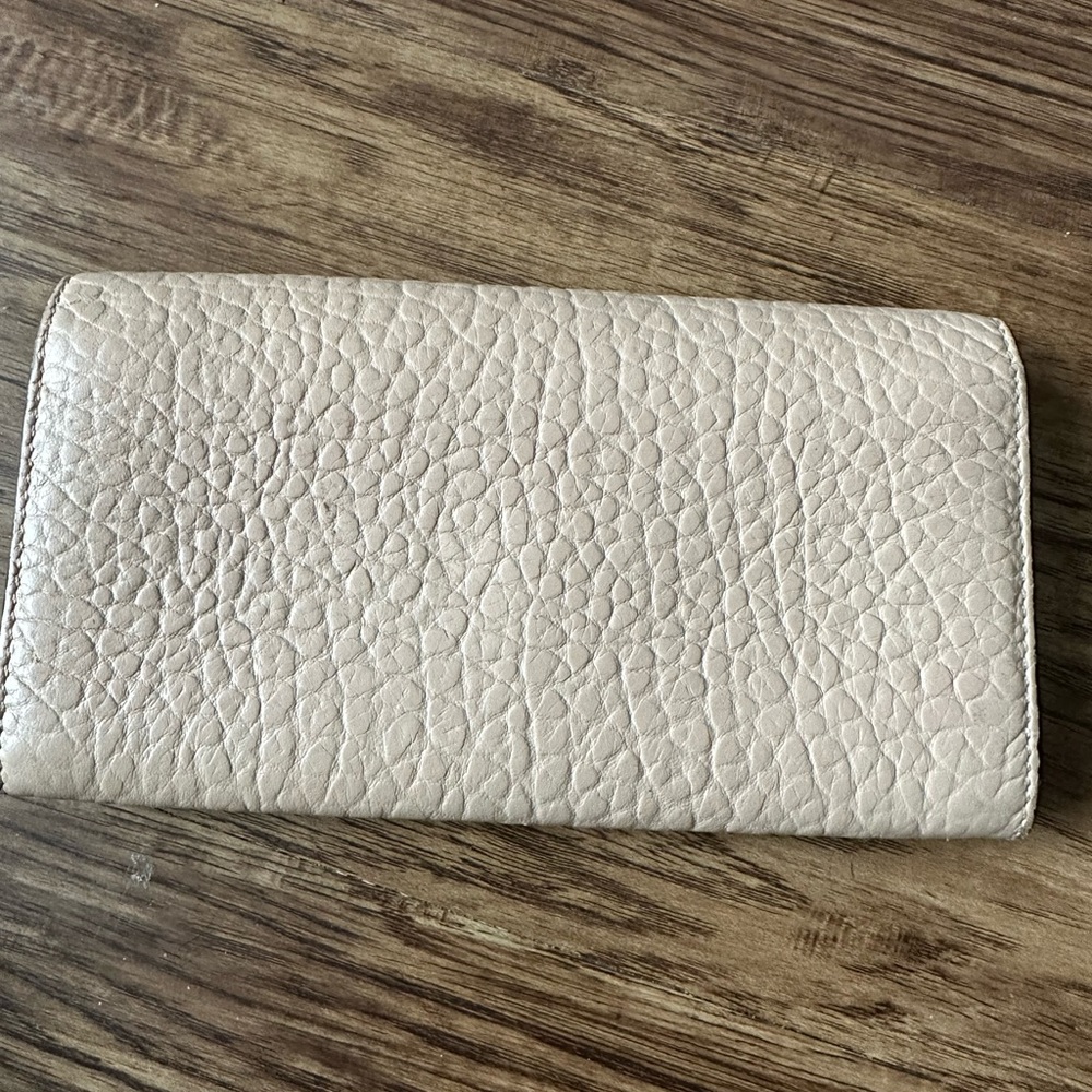 GORGEOUS BURBERRY wallet - Picture 2 of 8